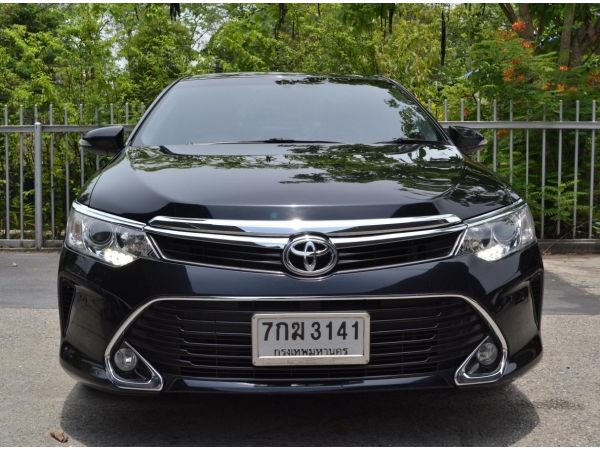 CAMRY 2.0 G ปี 18 version 2 รุ่นพิเศษเบาะส้มรถสวยมากไมล์แท้ 50,000 รูปที่ 1