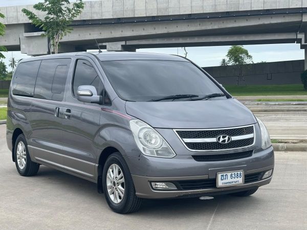 2011 Hyundai H1 2.5 DELUXE  AT รูปที่ 1
