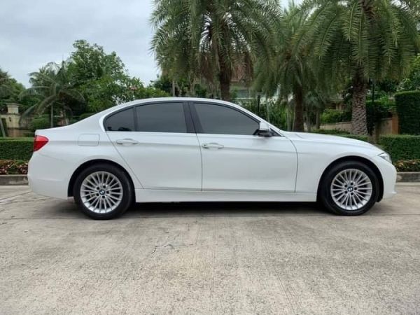 2017 BMW 320D F30 รูปที่ 1