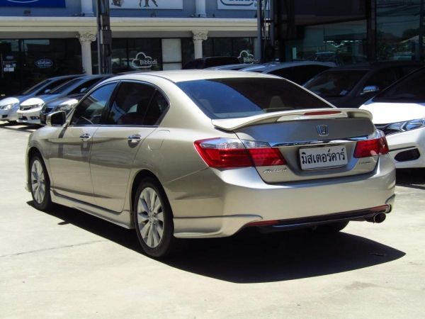 HONDA ACCORD 2.0 EL AUTO/2013 รูปที่ 1