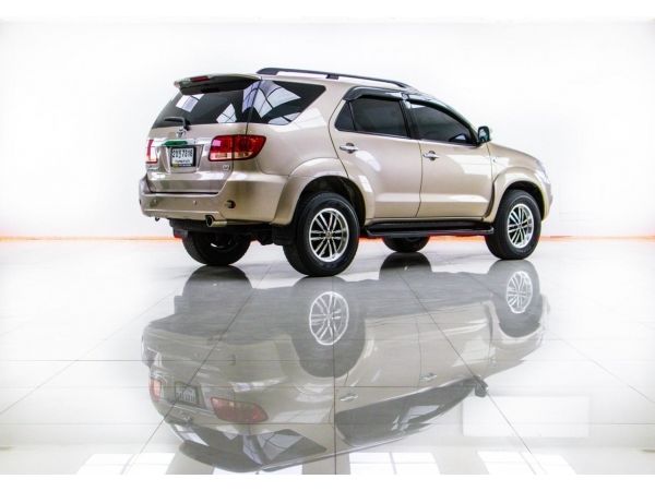 2006 TOYOTA FORTUNER 2.7 V 4WD  ผ่อน 3,904 บาท จนถึงสิ้นปีนี้ รูปที่ 1