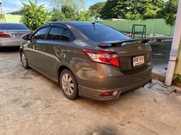 2015 Vios 1.5 E สีน้ำตาล - 319,000 บาท รูปที่ 1