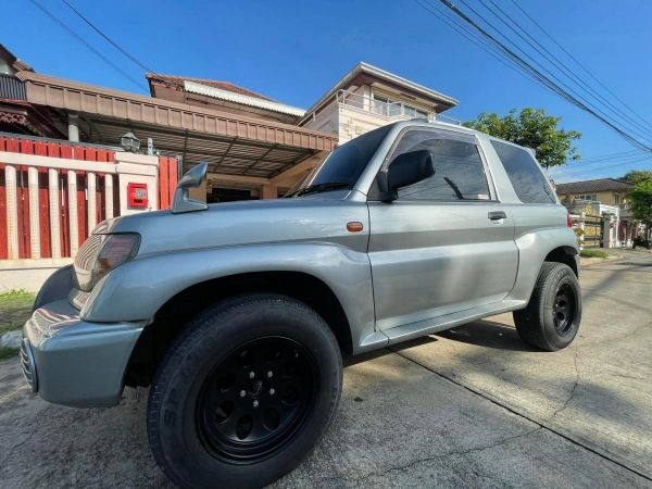 2011 Mitsubishi Pajero IO 1.8 GDI SUV AT รูปที่ 1