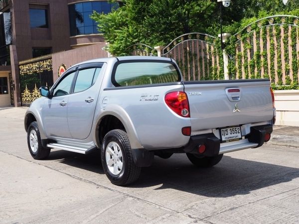 MITSUBISHI TRITON 2.4 GLS PLUS DOUBBLECAB ปี 2010 จดปี 2011 เกียร์ MANUAL สภาพนางฟ้า รูปที่ 1