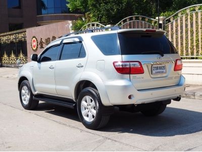 TOYOTA FORTUNER 2.7 V 2WD (MNC) ปี 2011 เกียร์AUTO สภาพนางฟ้า รูปที่ 1