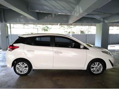 Toyota Yaris hatchback 1.2E สีขาว​ ปี2017 รูปที่ 1