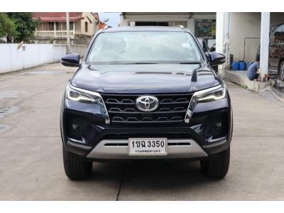 Fortuner 2.4 V 4x4 ปี 20 รถทดลองขับจากโตโยต้ามอเตอร์ เลขไมล์แท้  มีวารันตีต่อจากป้ายแดง ฟรีดาวน์ ผ่อนเดือนละ 21,xxx.- รูปที่ 1