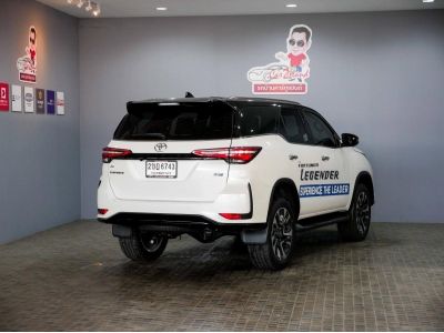 Toyota Fortuner 2.8V Legender 4WD เกียร์AT ปี21 รูปที่ 1