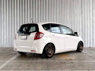 Honda Jazz GE 1.5 S i-VTEC M/T 2011 รูปที่ 1