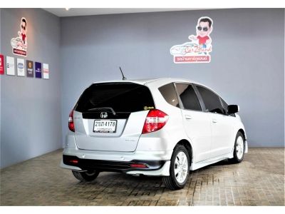 HONDA JAZZ 1.5V เกียร์AT ปี11 รูปที่ 1