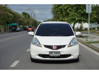 2009 Honda Jazz 1.5 V i-VTEC  สดฟรี VAT 7 % รูปที่ 1