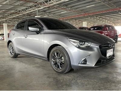 Mazda 2 1.3 Skyactiv High Connect ปี 19 AT (รถมือสอง ราคาดี เจ้าของขายเอง รถสวย สภาพดี ไมล์แท้) รูปที่ 1