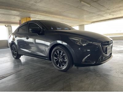 Mazda 2 1.3 Skyactiv High Plus ปี 18 AT (รถมือสอง ราคาดี เจ้าของขายเอง รถสวย สภาพดี ไมล์แท้) รูปที่ 1