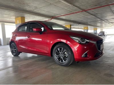 Mazda 2 1.3 Skyactiv Sports High Connect ปี 19 AT (รถมือสอง ราคาดี เจ้าของขายเอง รถสวย สภาพดี ไมล์แท้) รูปที่ 1