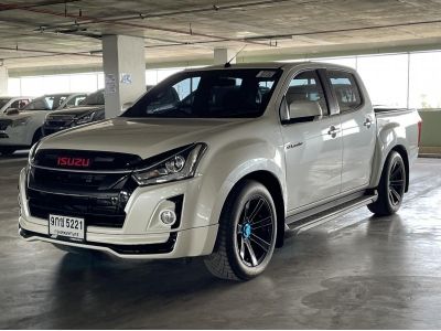 Isuzu D-Max Cab-4 Hi-Lander 1.9 Ddi Z ปี19 MT(รถมือสองราคาดี เจ้าของขายเอง รถสวย สภาพดีไมล์แท้) รูปที่ 1