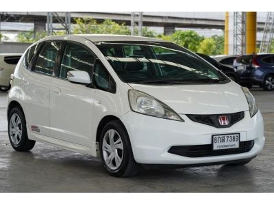 2008 HONDA JAZZ 1.5 V A/T สีขาวดำ รูปที่ 1