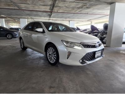 Toyota Camry 2.5 Hybrid ปี 16 AT (รถมือสอง ราคาดี เจ้าของขายเอง รถสวย สภาพดี ไมล์แท้) รูปที่ 1