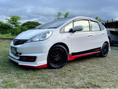 Honda Jazz 1.5 i-VTEC รุ่น V เกียร์ Auto ปี 2011 รูปที่ 1