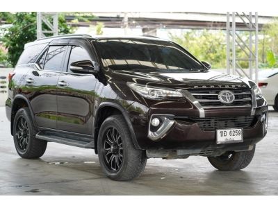 2015 TOYOTA FORTUNER 2.8 V 4WD A/T สีน้ำตาล รูปที่ 1