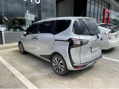 TOYOTA SIENTA 1.5 V ปลายปี 2019 จดปี 2020 รูปที่ 1