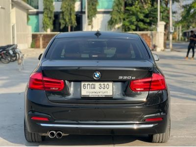 2016 BMW Series 3 330e 2.0 รูปที่ 1