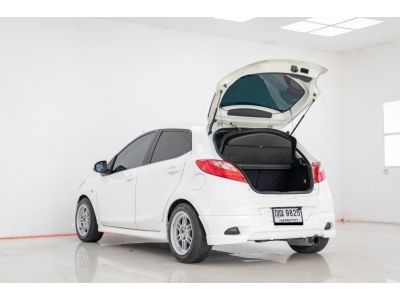 2011 MAZDA 2  5DR 1.5 GROOVE เกียร์ธรรมดา MT  ผ่อนเพียง 1,667 บาท 12 เดือนแรก รูปที่ 1