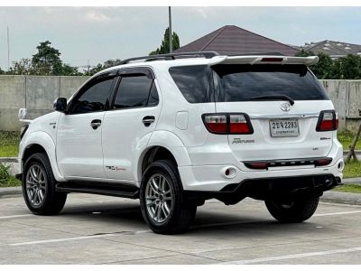 2010 TOYOTA FORTUNER 3.0 V 4WD รูปที่ 1