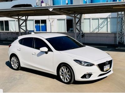 Mazda 3 2.0 S สีขาว ปี 2015 รูปที่ 1