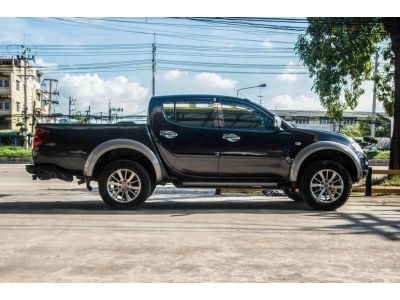 2012 Mitsubishi Triton 2.4 Double Cab Plus เบนซินCNG สีเทา รูปที่ 1