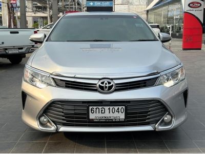 TOYOTA CAMRY 2.0 G CC. ปี 2017 สี เงิน เกียร์ Auto รูปที่ 1