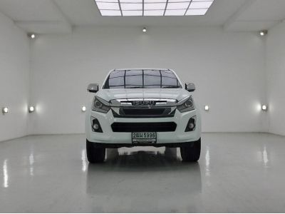 ISUZU D-MAX SPACE CAB 3.0 Z HILANDER CC. ปี 2019  สี ขาว เกียร์ Manual รูปที่ 1