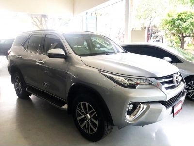 TOYOTA FORTUNER 2.4V 2WD เกียร์AT ปี18 รูปที่ 1