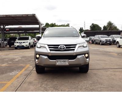 TOYOTA FORTUNER 2.8 V 4WD CC.  ปี 2017 สี เงิน เกียร์ Auto รูปที่ 1