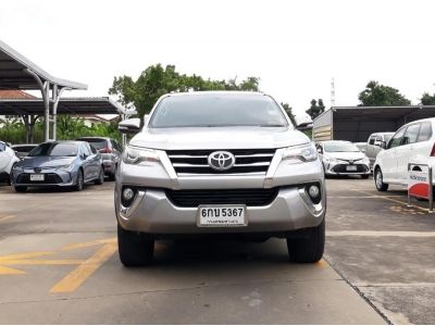 TOYOTA FORTUNER 2.8 V 4WD CC. ปี 2017 สี เงิน เกียร์ Auto รูปที่ 1