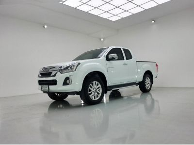 ISUZU D-MAX SPACE CAB 3.0 HILANDER CC. ปี 2019 สี ขาว เกียร์ Manual รูปที่ 1