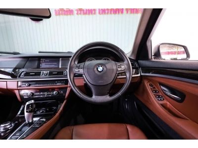 2013 BMW SERIES 5 520i 2.0   F10 เครดิตดีขับฟรี 90 วัน รูปที่ 1