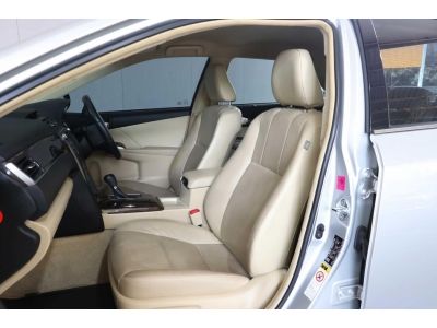 TOYOTA CAMRY 2.5 HV NAVI MINOR CHANGE E-CVT ปี2016 รูปที่ 1