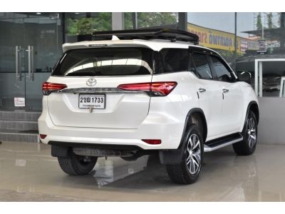 TOYOTA FORTUNER 2.4 V ปี 2019 ไมล์ 65,xxx km. รูปที่ 1