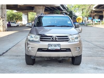 Toyota Fortuner 2.7 V AT ปี 2011 โปร ฟรีดาวน์ กู้ได้100%  ไม่ต้องมีคนค้ำ รูปที่ 1