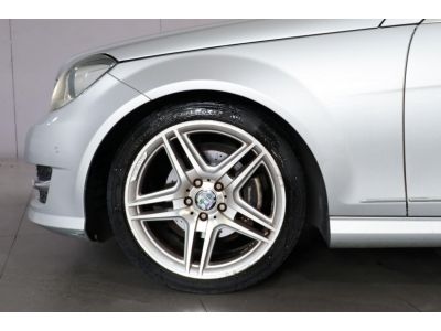 ปี 2013 MERCEDES BENZ C250 W204 1.8 CGI AVANTGARDE AMG 7G-TRONIC  เครื่อง  เบนซินล้วนๆ รูปที่ 1