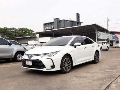 ปี 2021 TOYOTA COROLLA ALTIS 1.8 HYBRID PREIUM CC. สี ขาว เกียร์ Auto รูปที่ 1