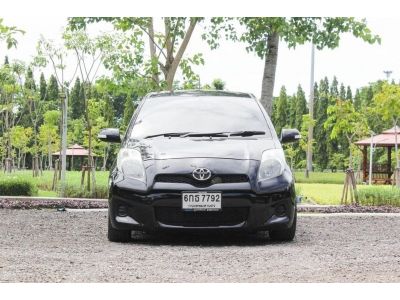 Toyota Yaris 1.5E เกียร์ออโต้ ปี2012 สีดำ รูปที่ 1