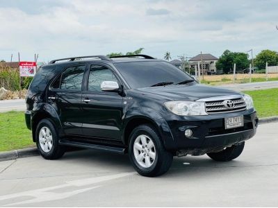 TOYOTA FORTUNER 2.7V 2WD (เบนซิน) สี ดำ ปี 2010 จดทะเบียนใช้งาน 2011 เกียร์ ออโต้ รูปที่ 1