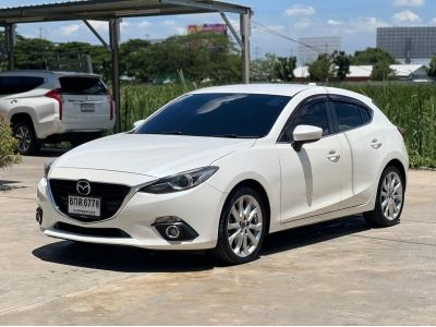 MAZDA 3 2.0 SP SKYACTIVE TOP ปี2015 สีขาว เกียร์ออโต้ เครื่องเบนซิน รูปที่ 1