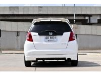 รถ honda jazz มือสอง รถบ้าน ราคาผ่อนสบาย 1.5V ปี 2010 รูปที่ 1