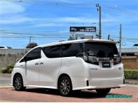 2015 TOYOTA VELLFIRE 2.5 ZR G HYBRID E-Four รูปที่ 1