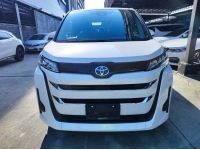 2023 NEW TOYOTA NOAH สีขาว/เทา/ดำ ราคาดีสุด วารันตีดีสุดในไทย รูปที่ 1