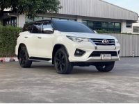 2017 TOYOTA FORTUNER 2.8 TRD TOP 4WD รูปที่ 1