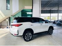 2021 TOYOTA FORTUNER 2.8 Legender 2WD รูปที่ 1