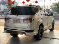 FORTUNER 3.0V 2WD ปี2012 เครื่องดีเซล สีขาว เกียร์ออโต้ รูปที่ 1